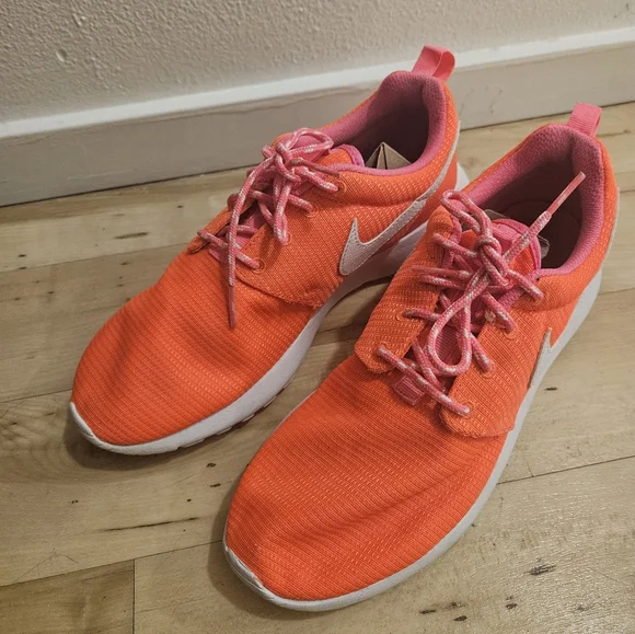 Girl's NIKE 'Roshe One' Sz 7Y US Runners Shoes Orange Pink - Picture 5 of 8